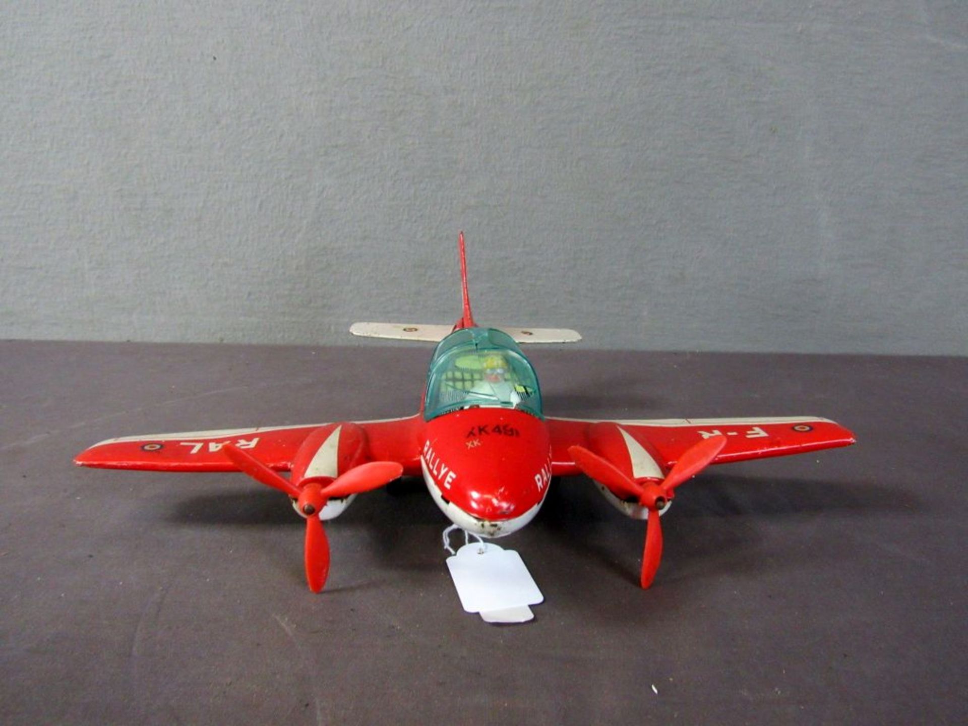 Blechspielzeug Flugzeug made in France - Image 3 of 6