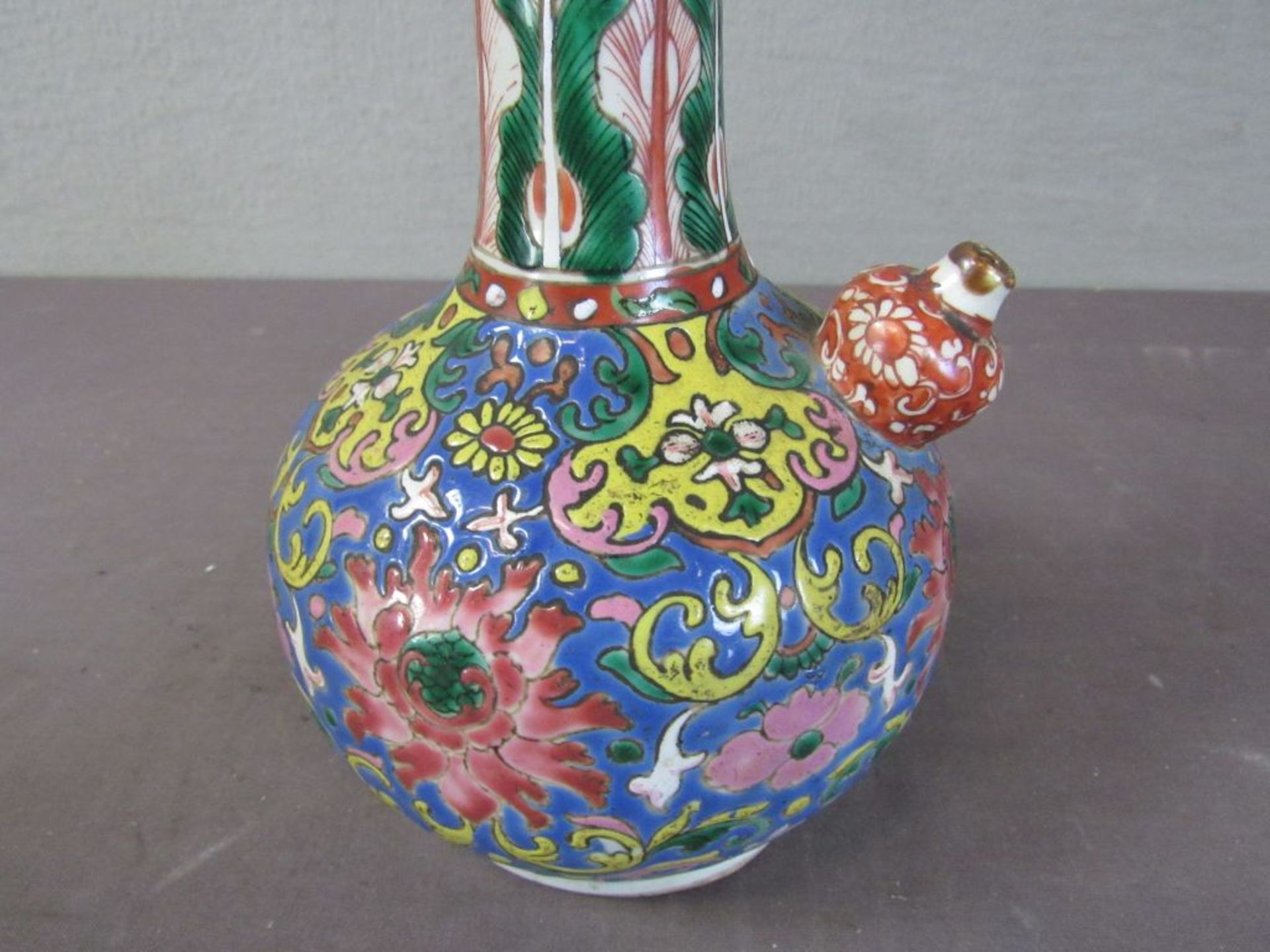 Antike chinesische Vase in Kendi-Form - Bild 3 aus 4