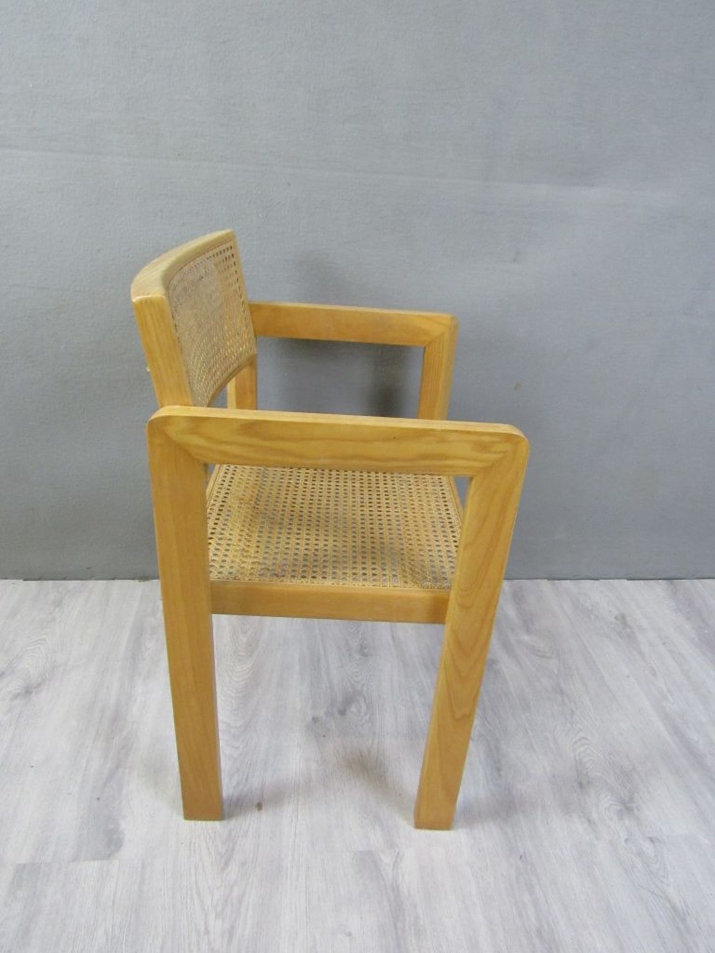 Moderner Stuhl mit Wiener Geflecht - Bild 4 aus 7