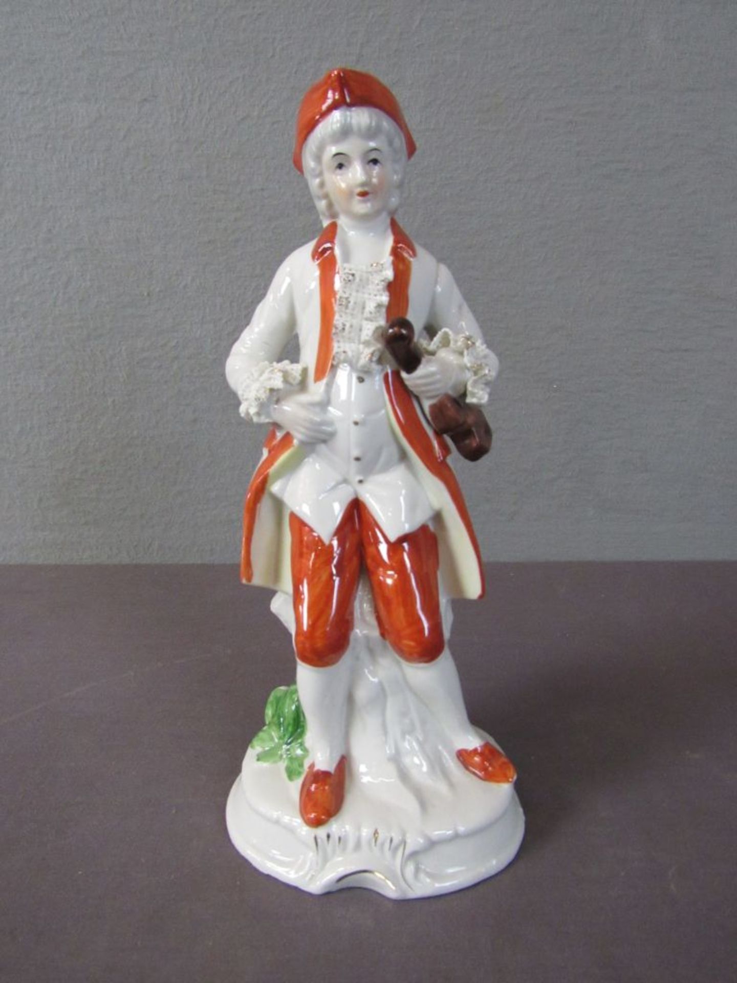 Porzellanfigur Jüngling mit Laute 25cm