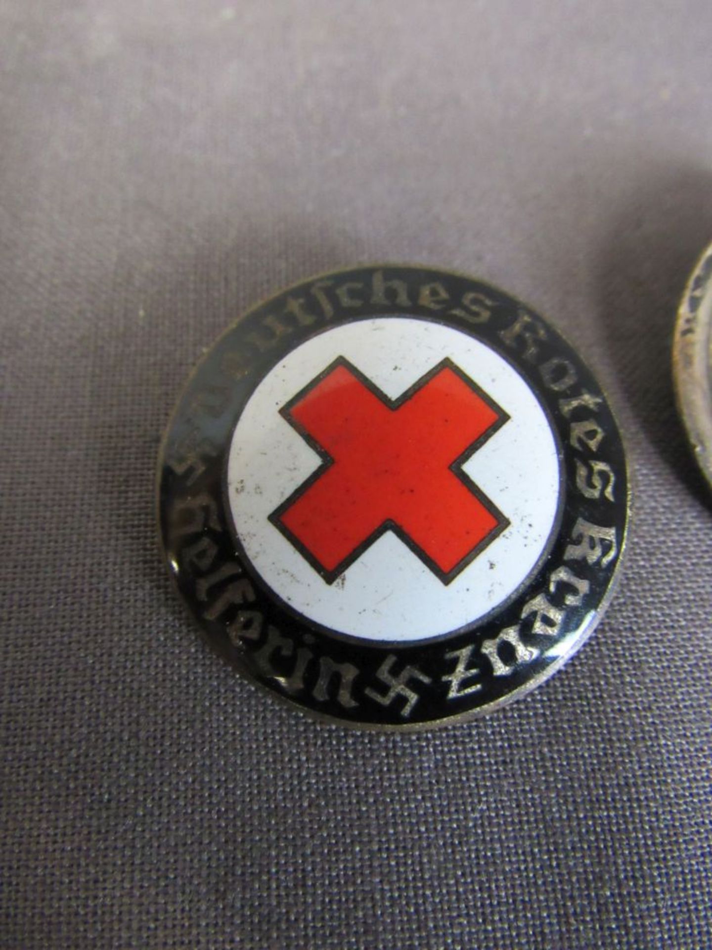 Zwei Orden deutsches rotes Kreuz 2.WK - Bild 4 aus 10