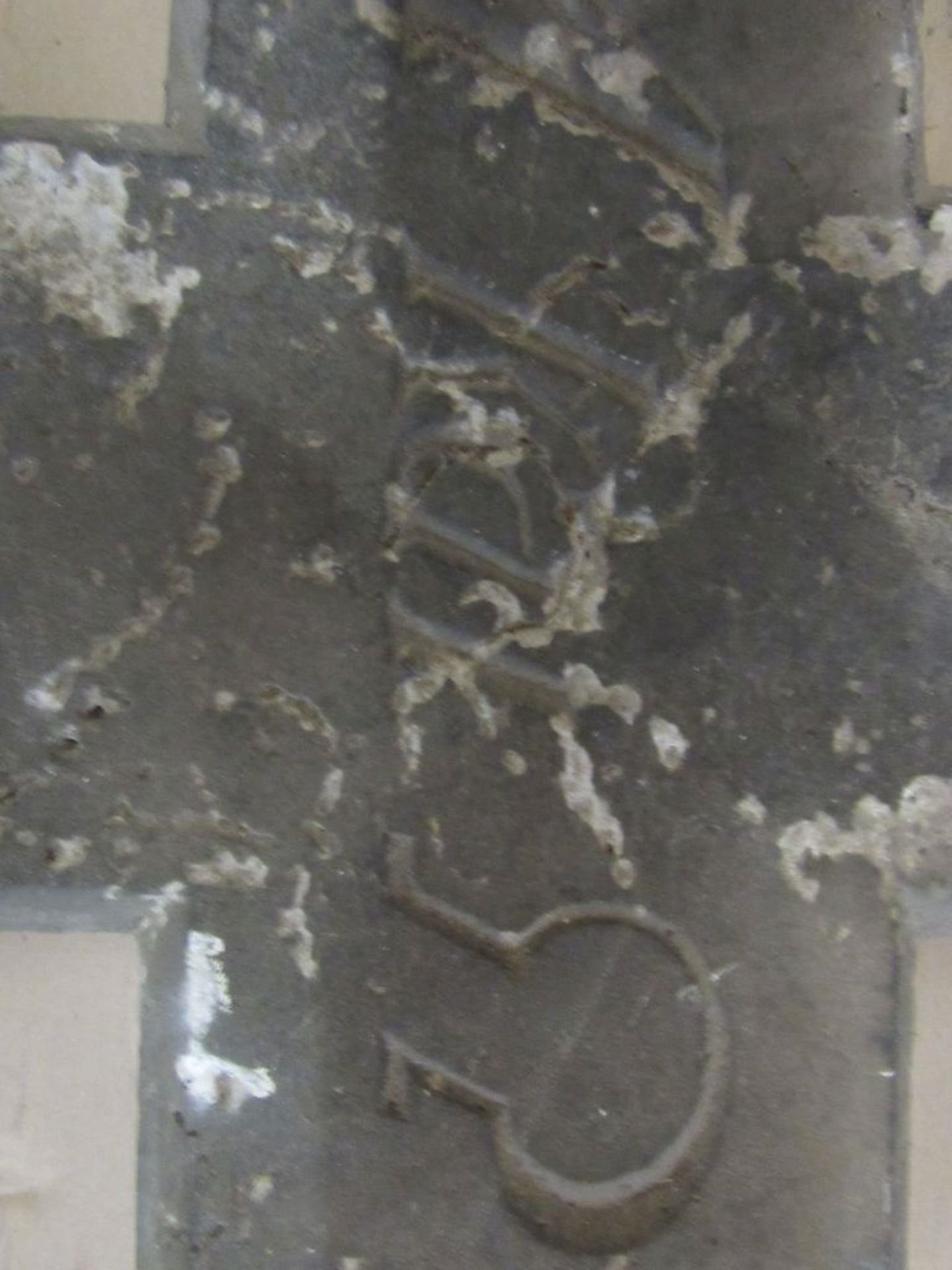 Antikes Grabkreuz Fragment - Bild 2 aus 6