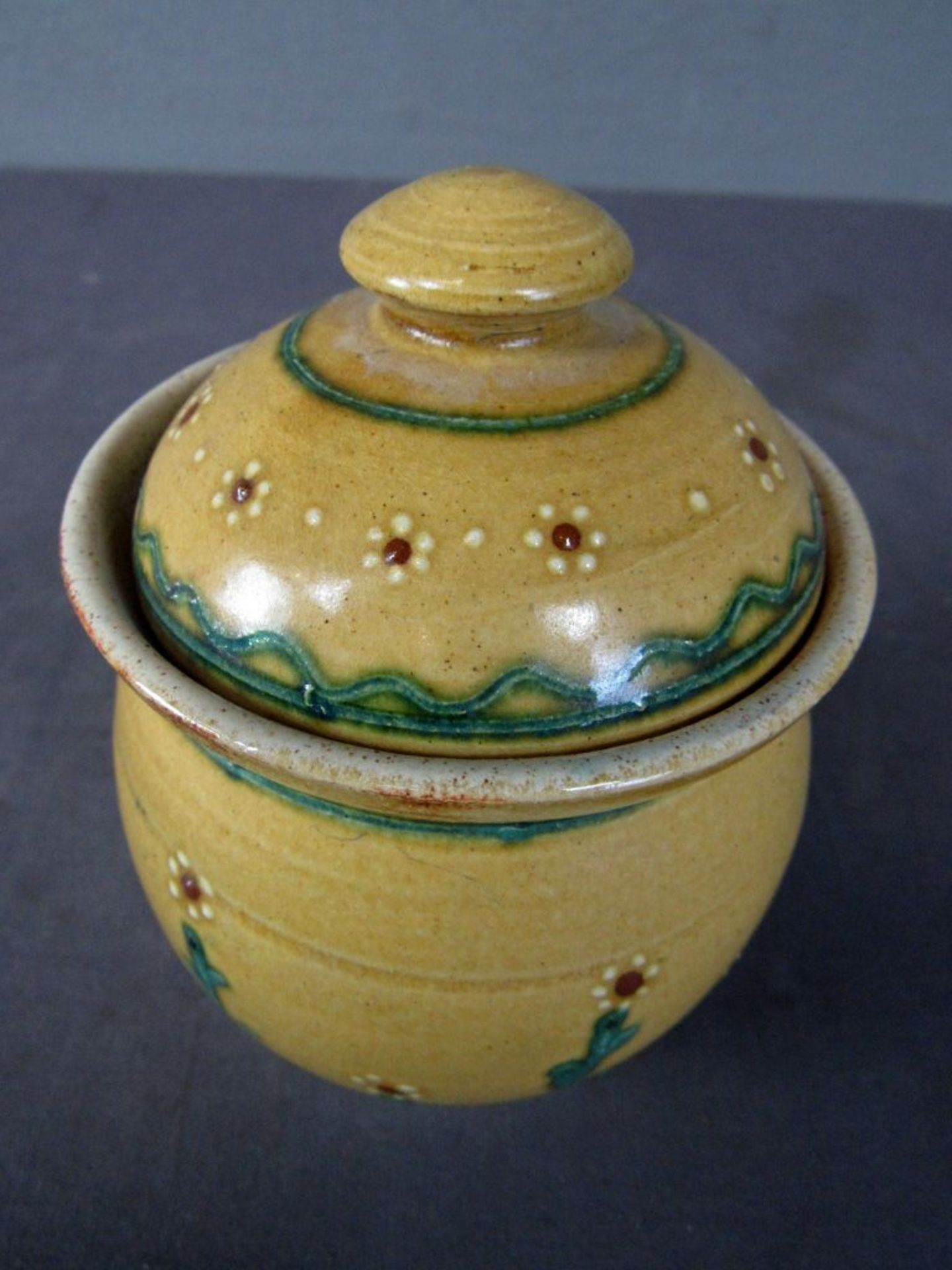 Deckeldose Keramik Blumenornamentik - Image 2 of 4
