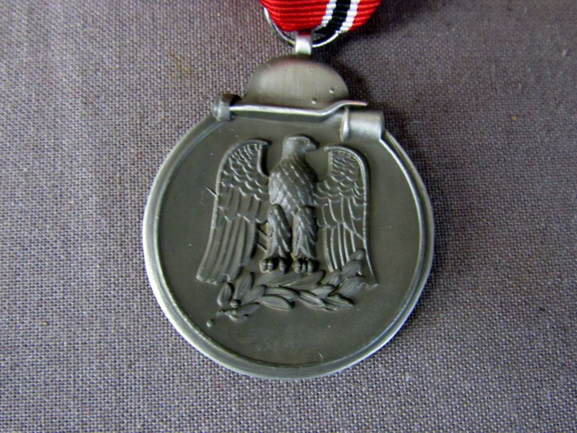 Ostmedaille 2. WK am Band - Image 2 of 7
