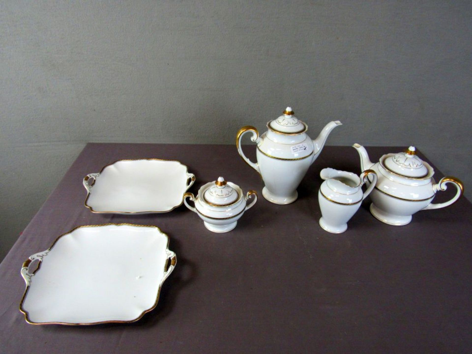 Kaffee Teekern und zwei Tabletts - Image 8 of 9