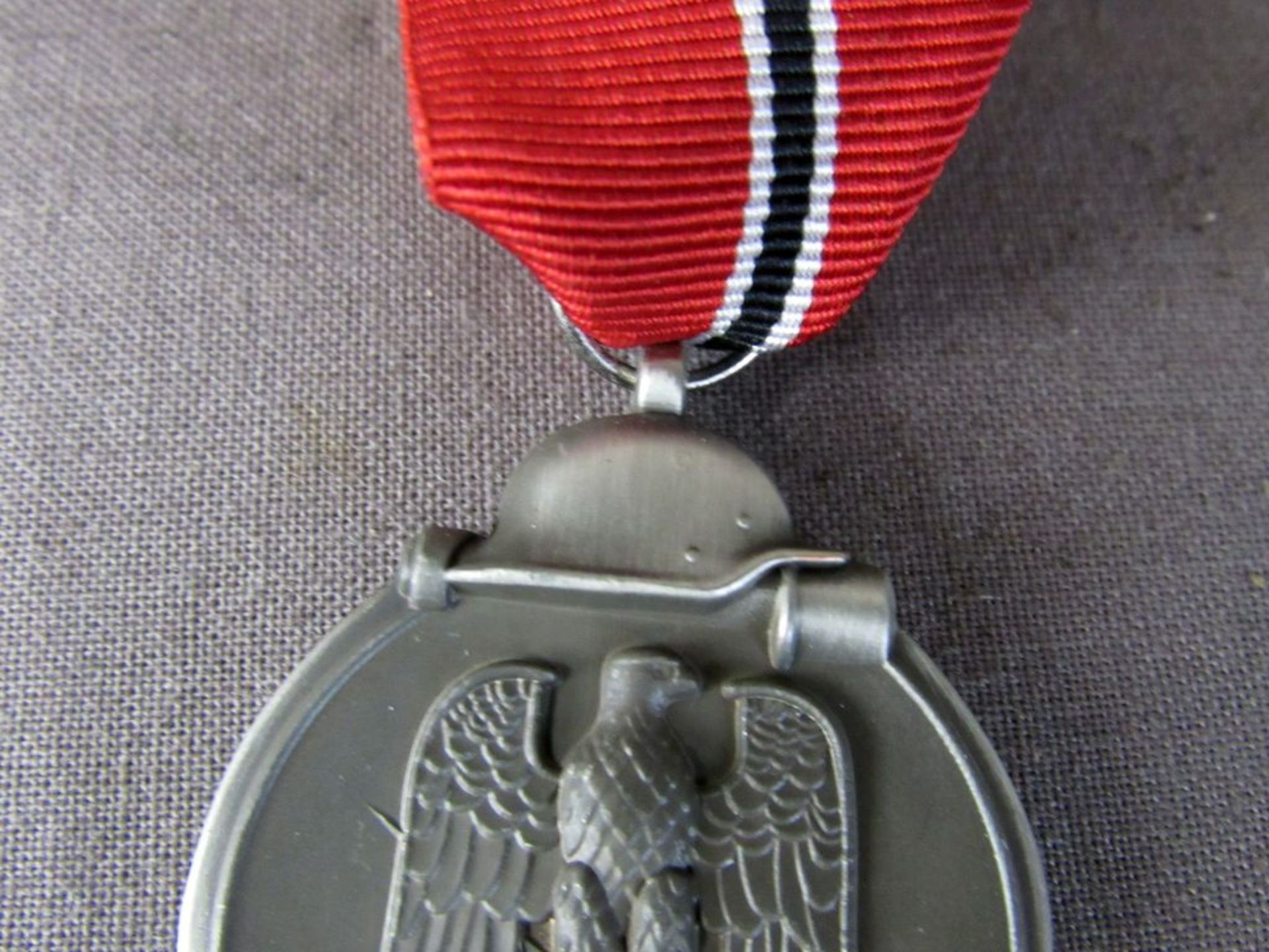 Ostmedaille 2. WK am Band - Image 3 of 7