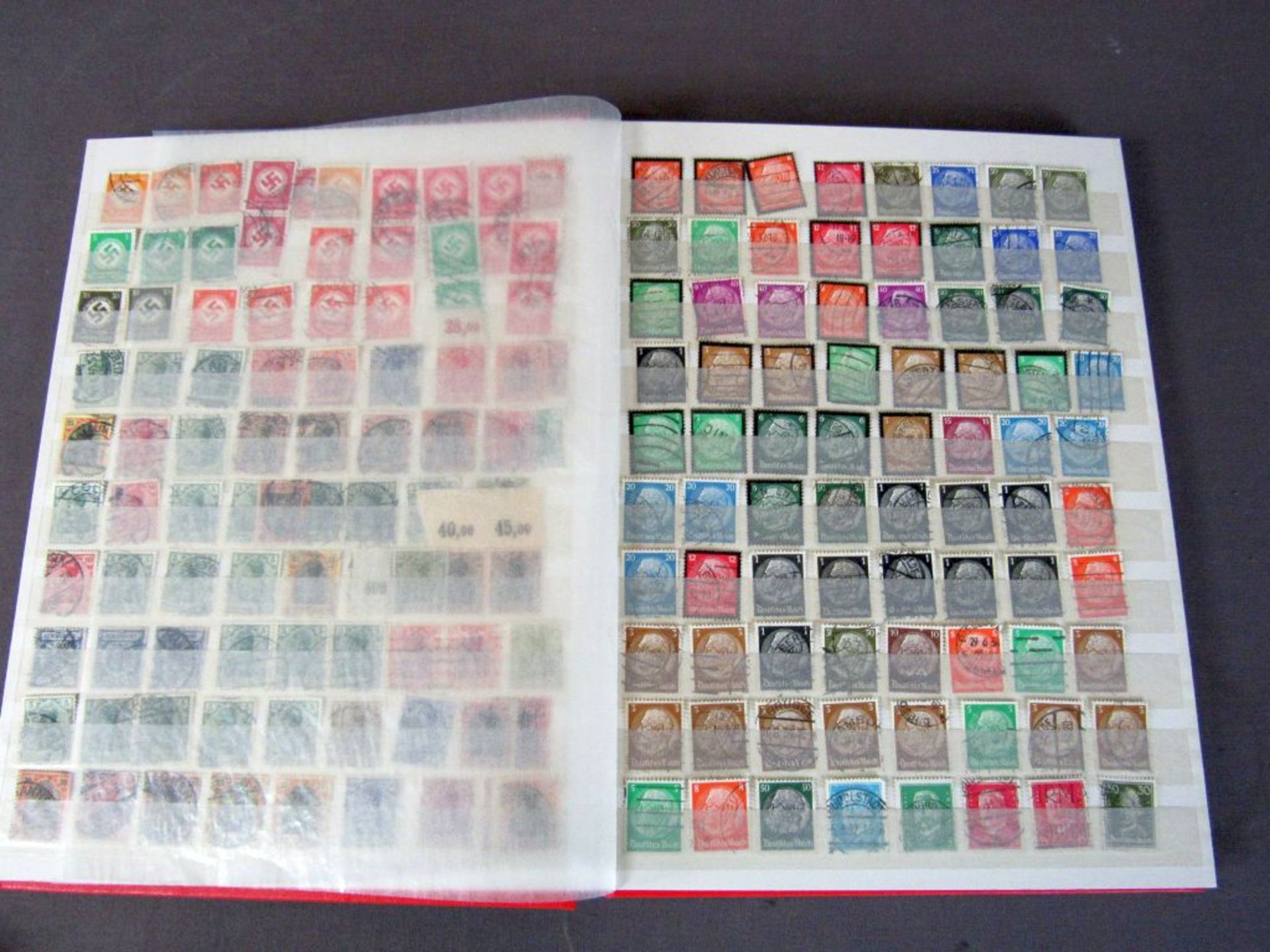 Prall gefülltes Briefmarkenalbum 1. - Image 2 of 12