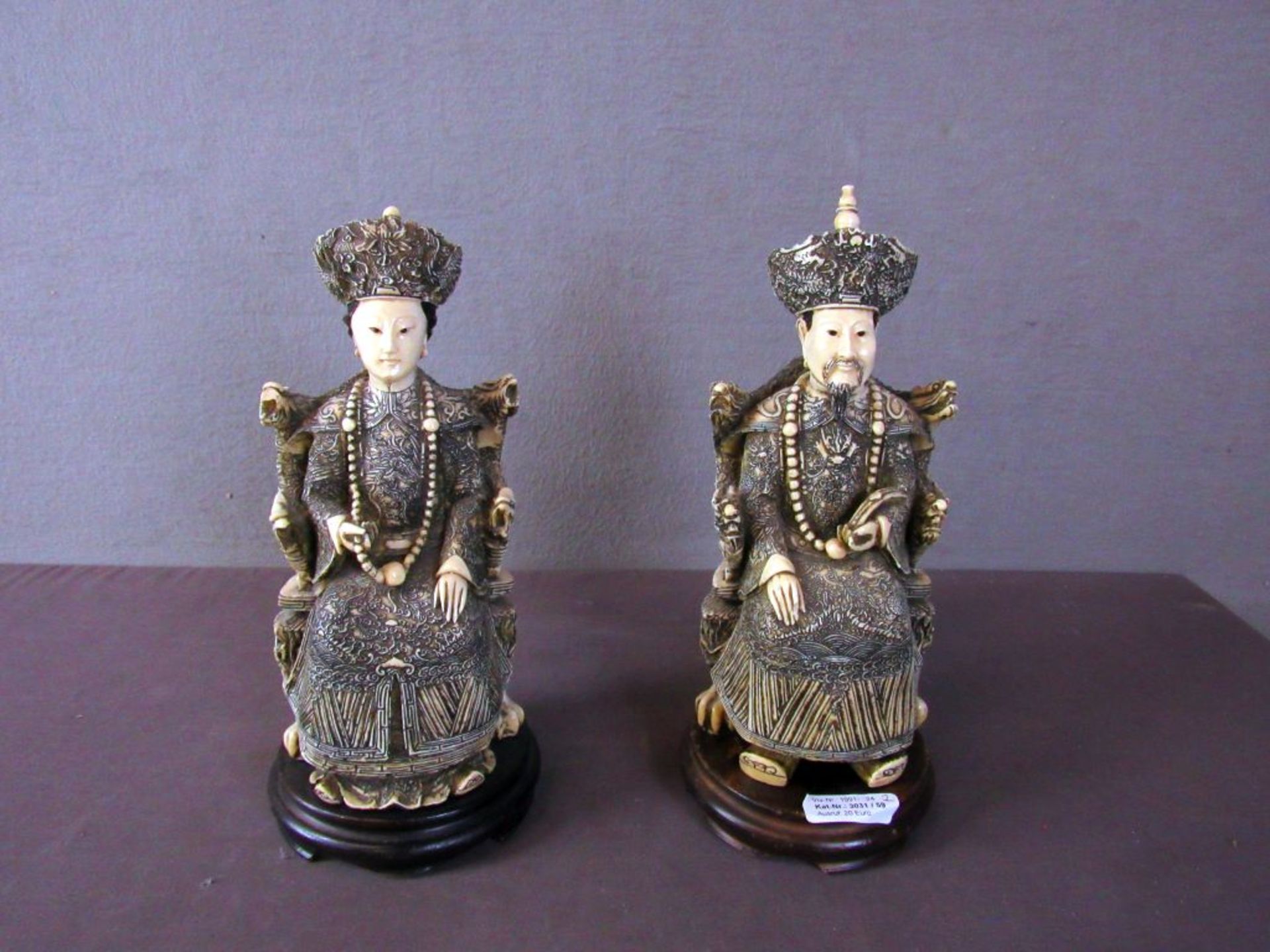 Zwei asiatische Skulpturen ca.34cm