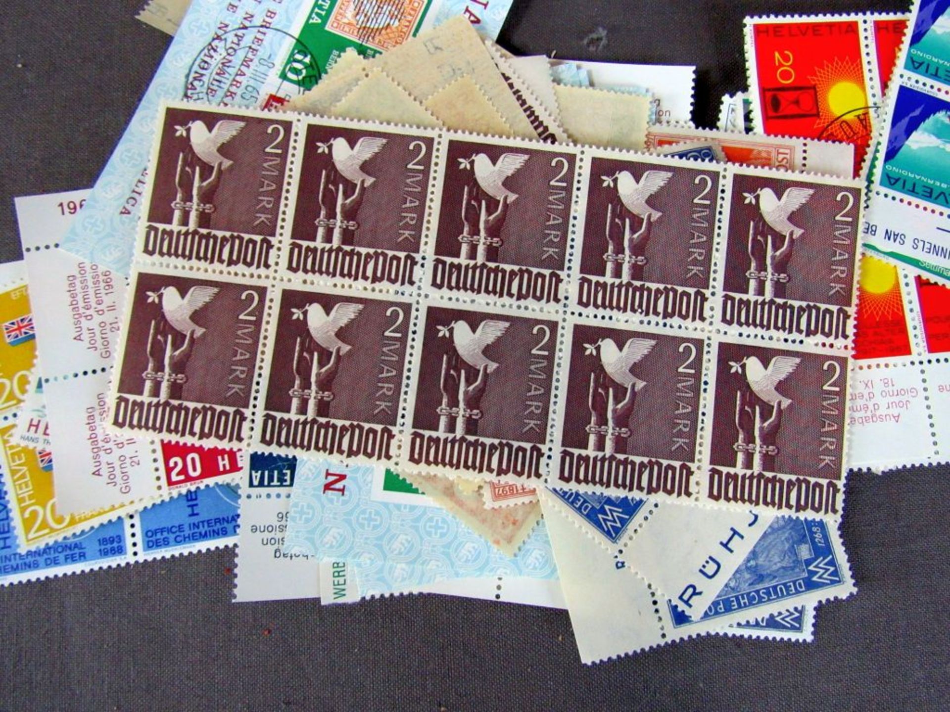 Briefmarken zwei Dosen SBZ postfrisch - Image 5 of 7