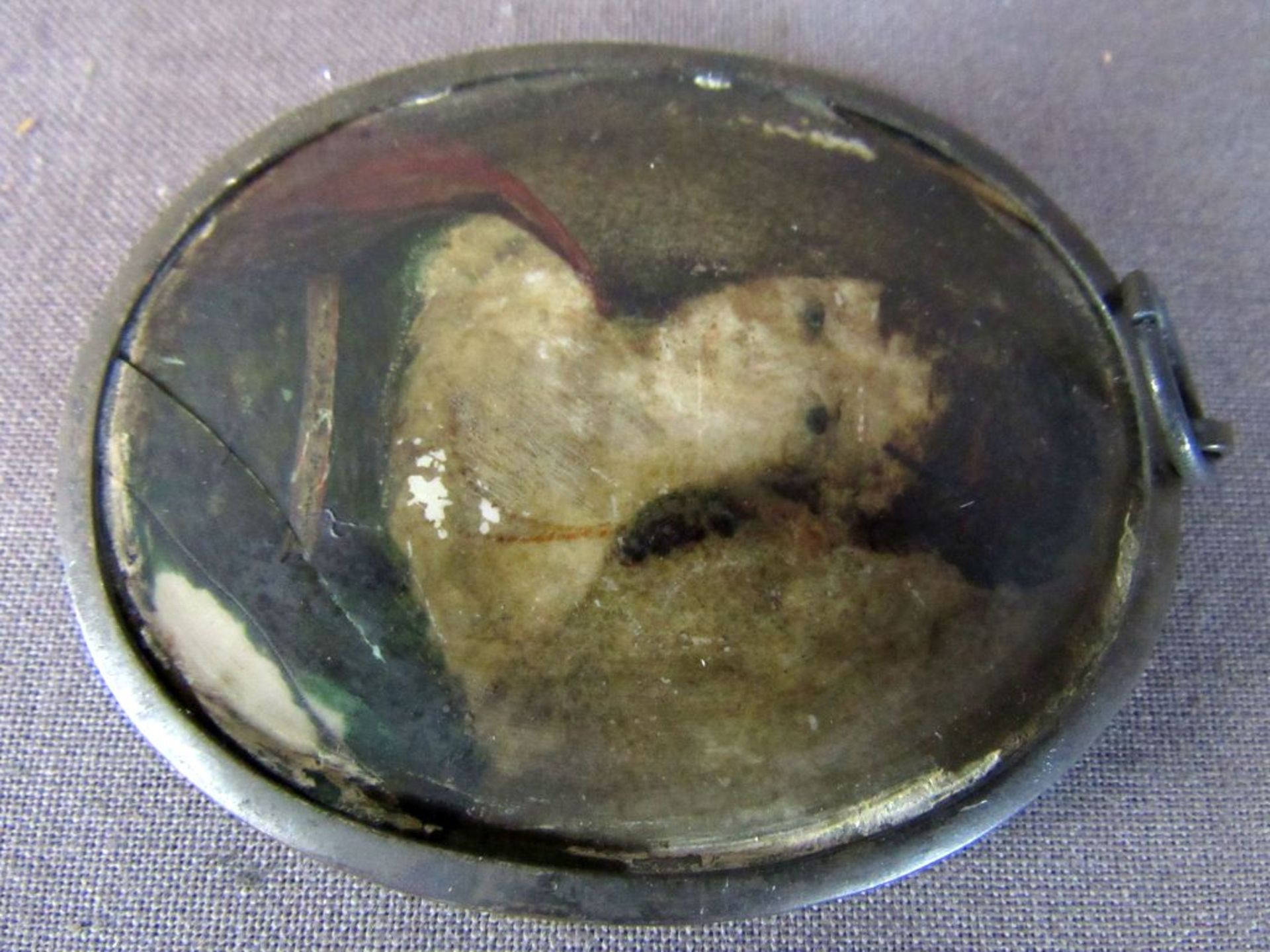 Kleines Amulett in Metallfassung - Bild 2 aus 5