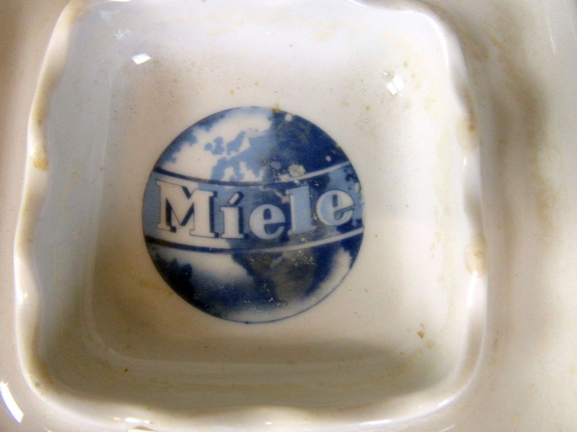 Reklameaschenbecher Miele - Image 3 of 5