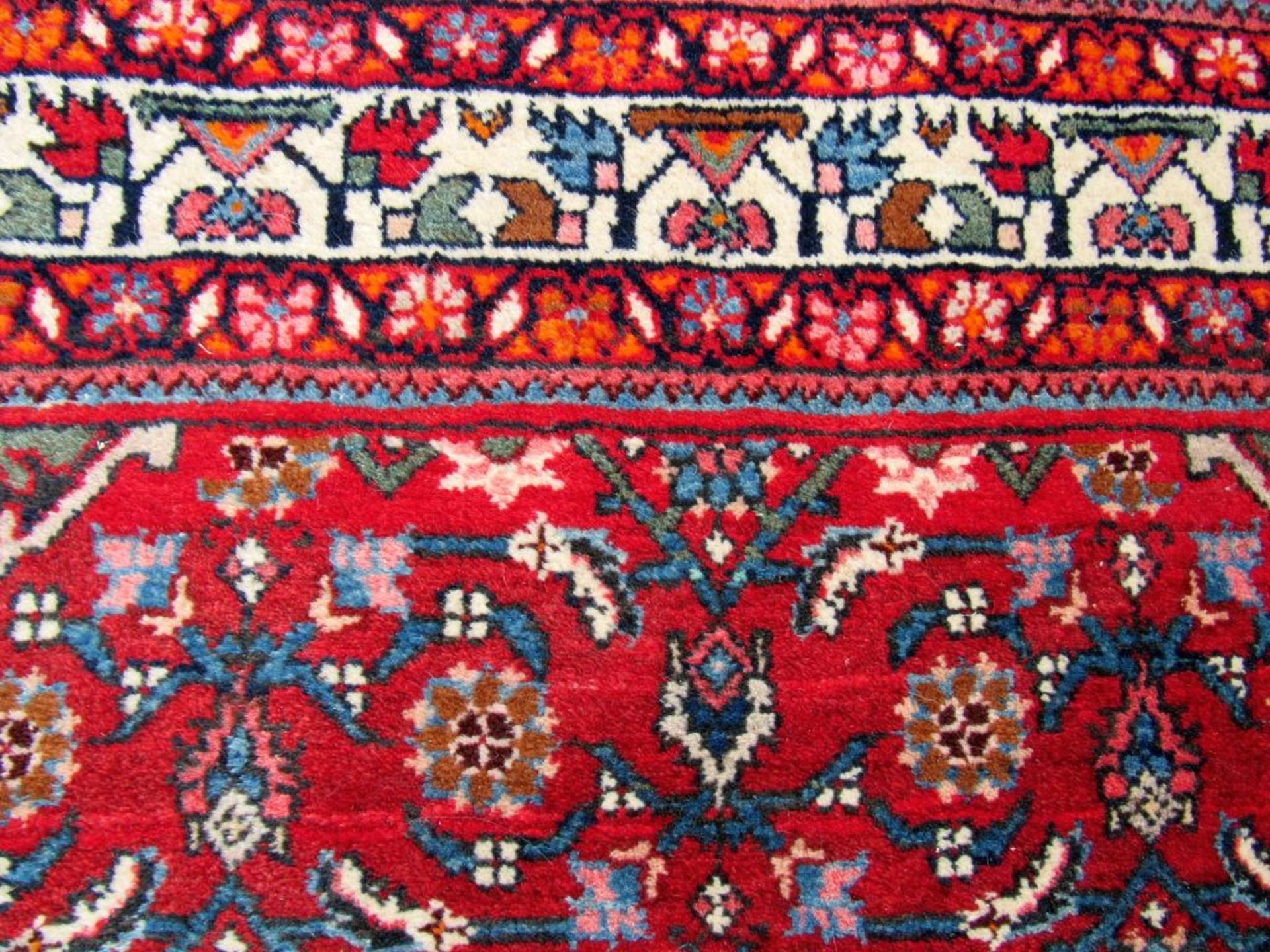 Orientteppich handgeknüpft rotgrundig - Image 5 of 7