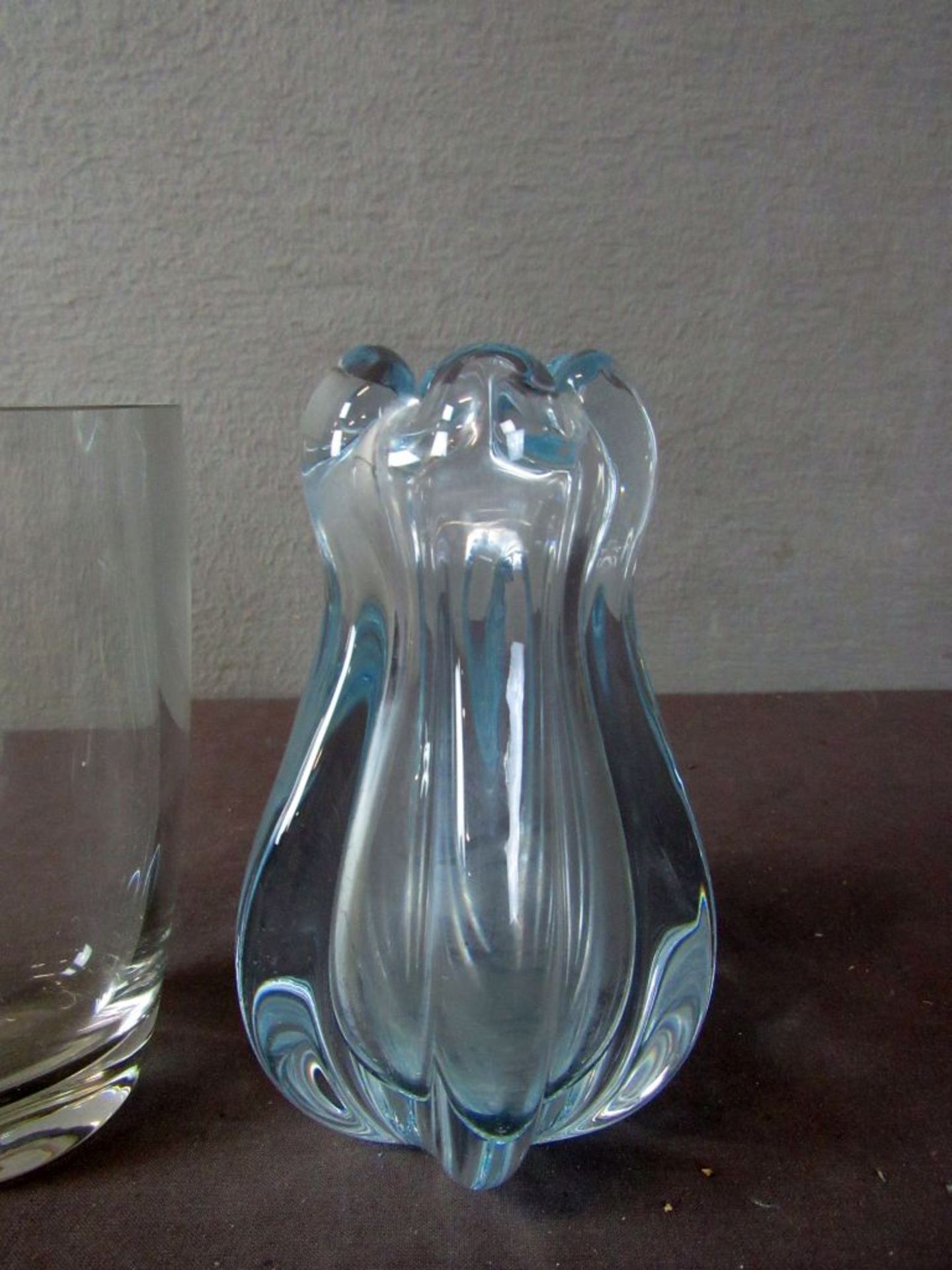 Zwei Designerglasvasen 15,5cm und - Image 3 of 4