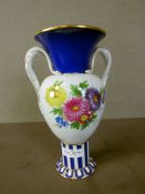 Porzellanvase Frauenreuth Handhaben in