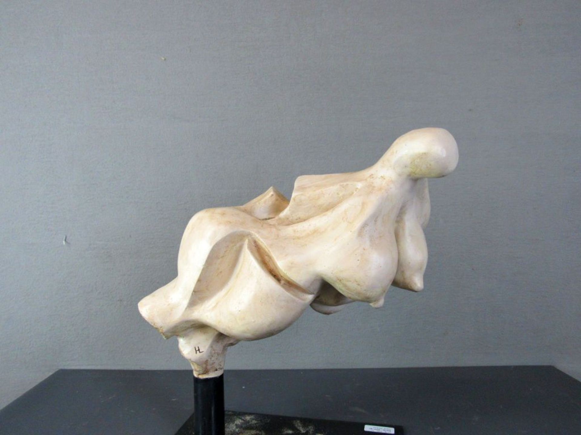Kubistische Skulptur Gips weiblicher - Image 4 of 10