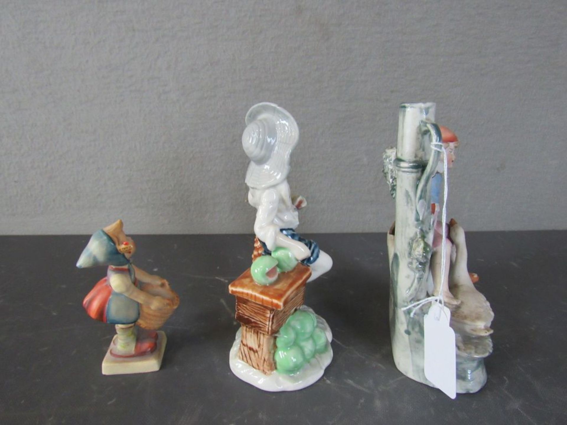 Drei Nippesfiguren teilweise antik - Image 7 of 9