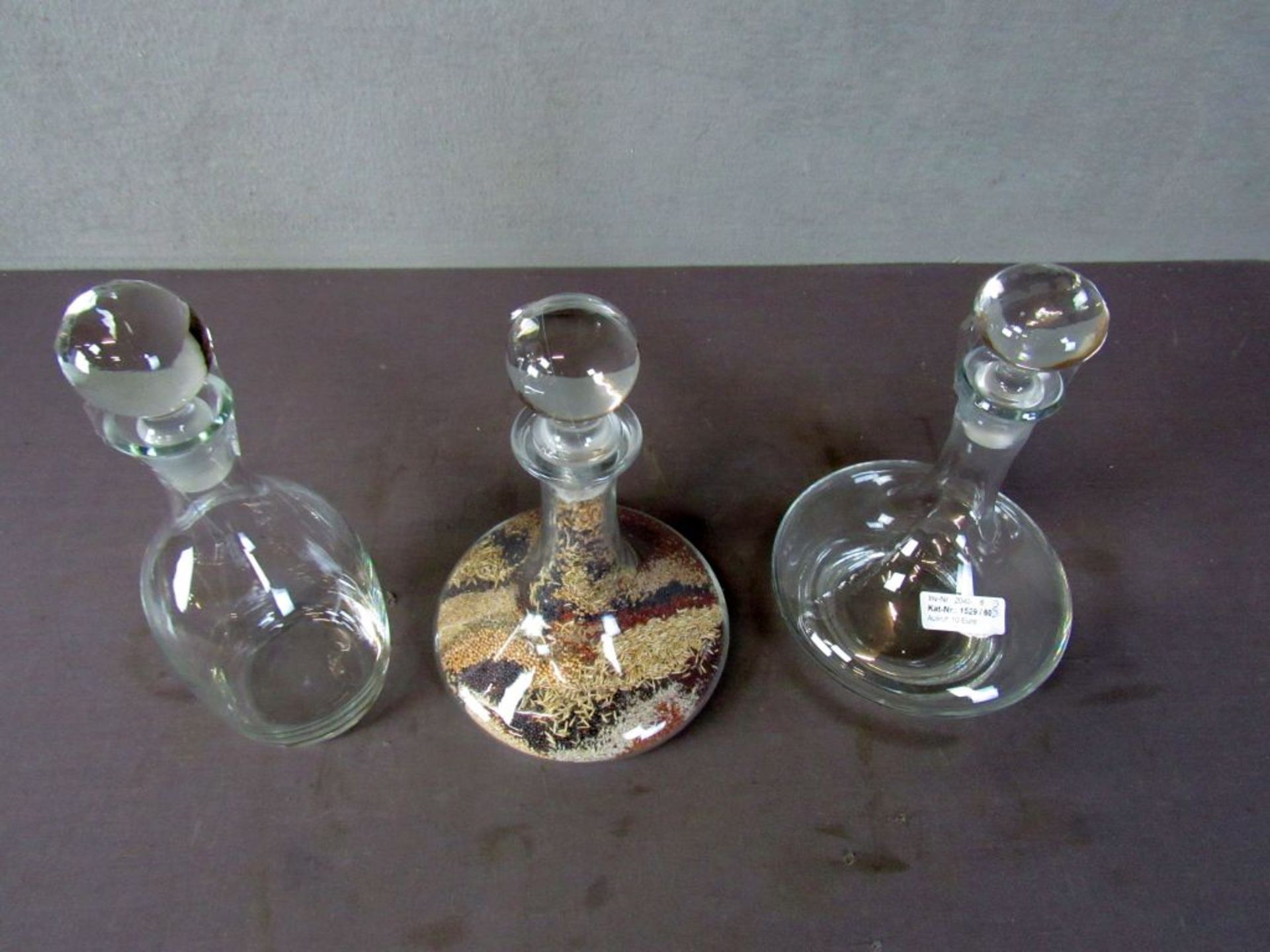 Konvolut von 3 Glaskaraffen ca. 28 cm - Bild 2 aus 5
