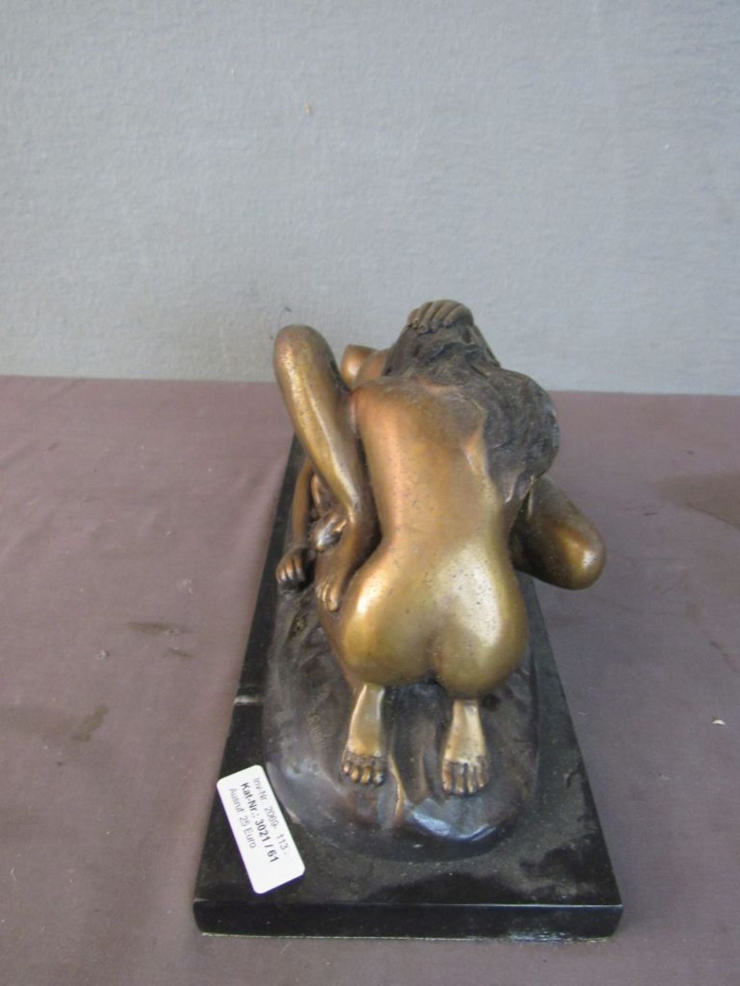 Bronzeskulptur weibliche Aktszene - Image 4 of 8