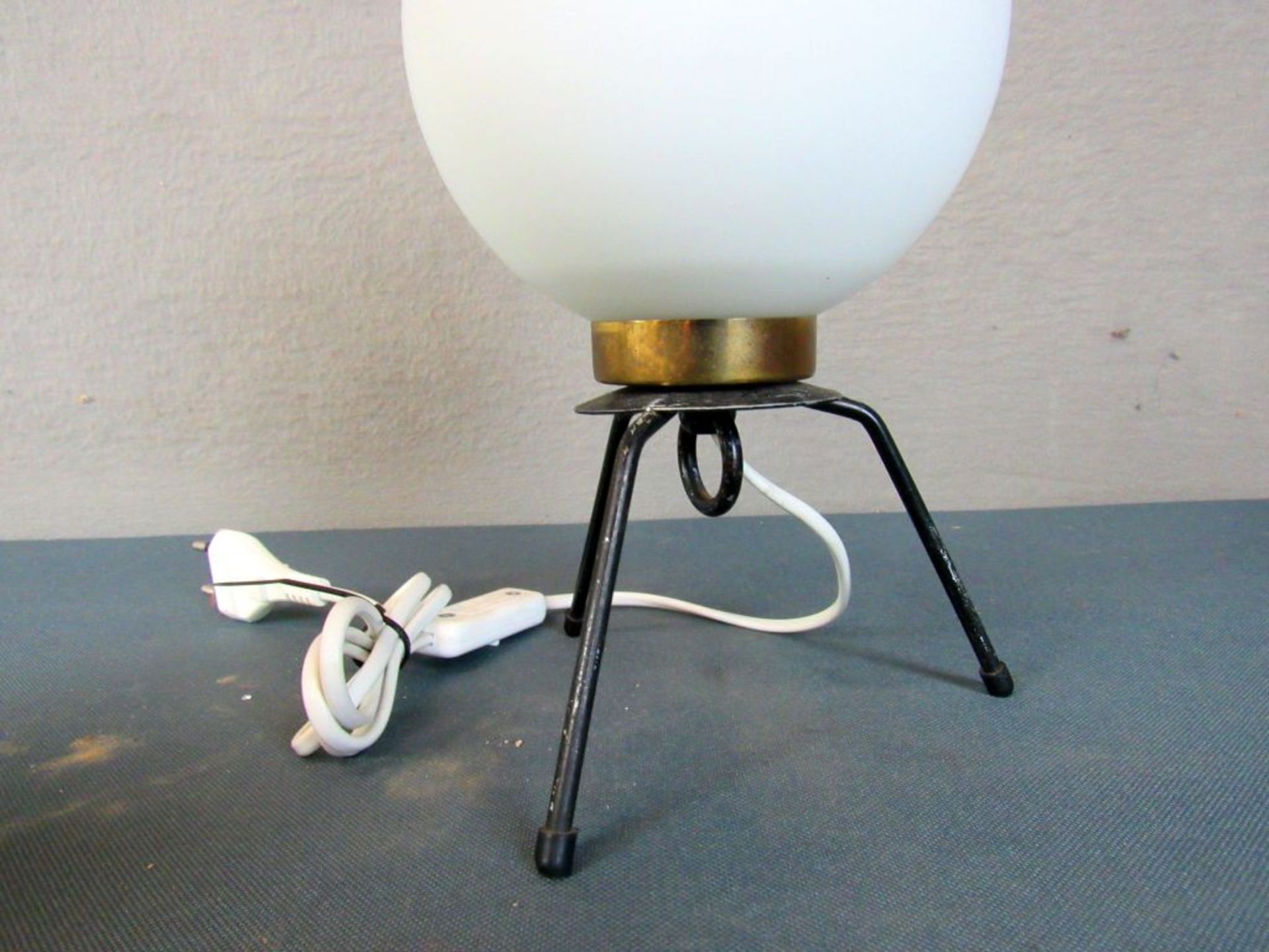 60er Jahre Kugellampe auf Tripod - Image 3 of 4