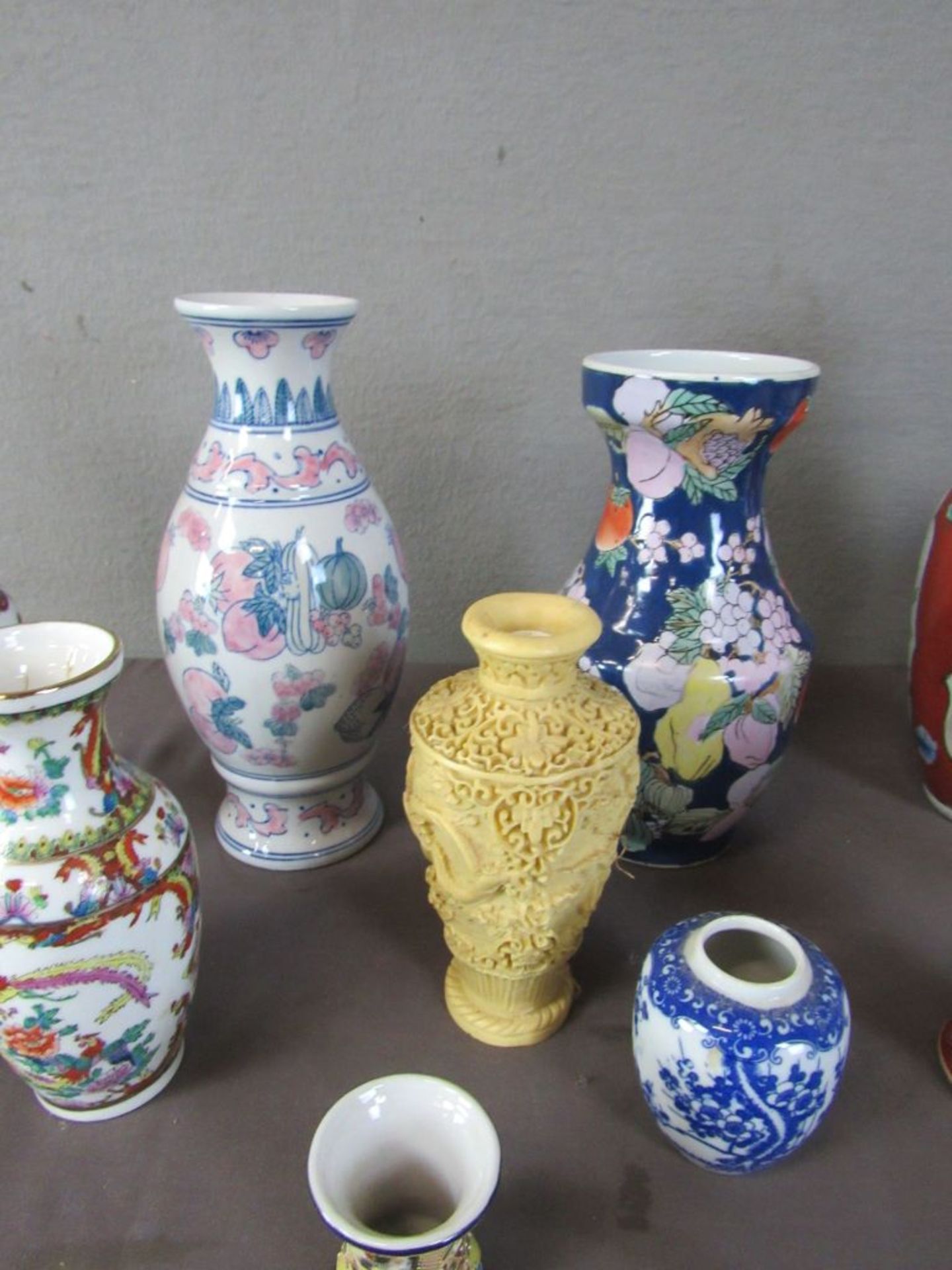 Interessantes Konvolut Vasen asiatisch - Image 3 of 9