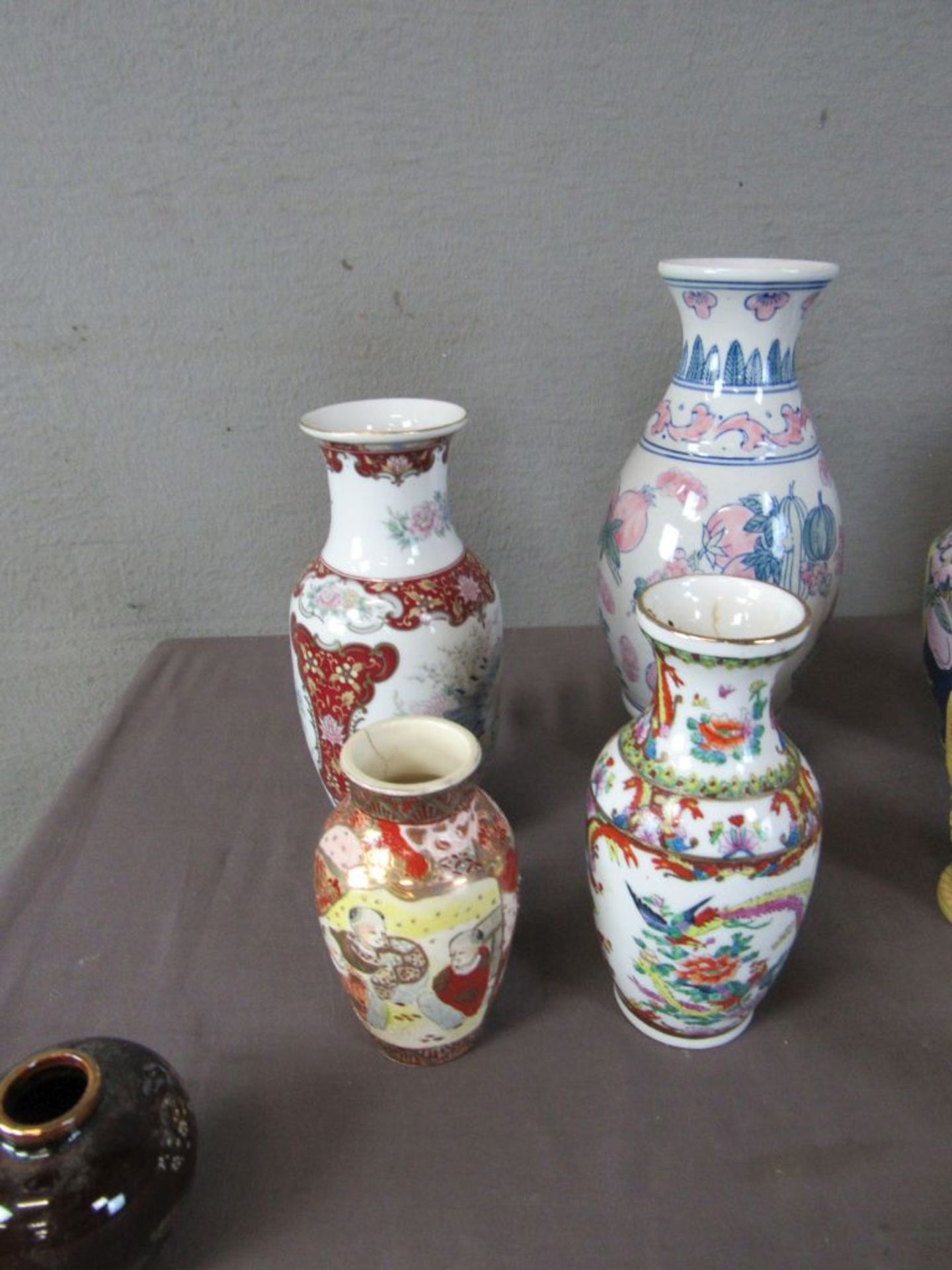 Interessantes Konvolut Vasen asiatisch - Image 4 of 9