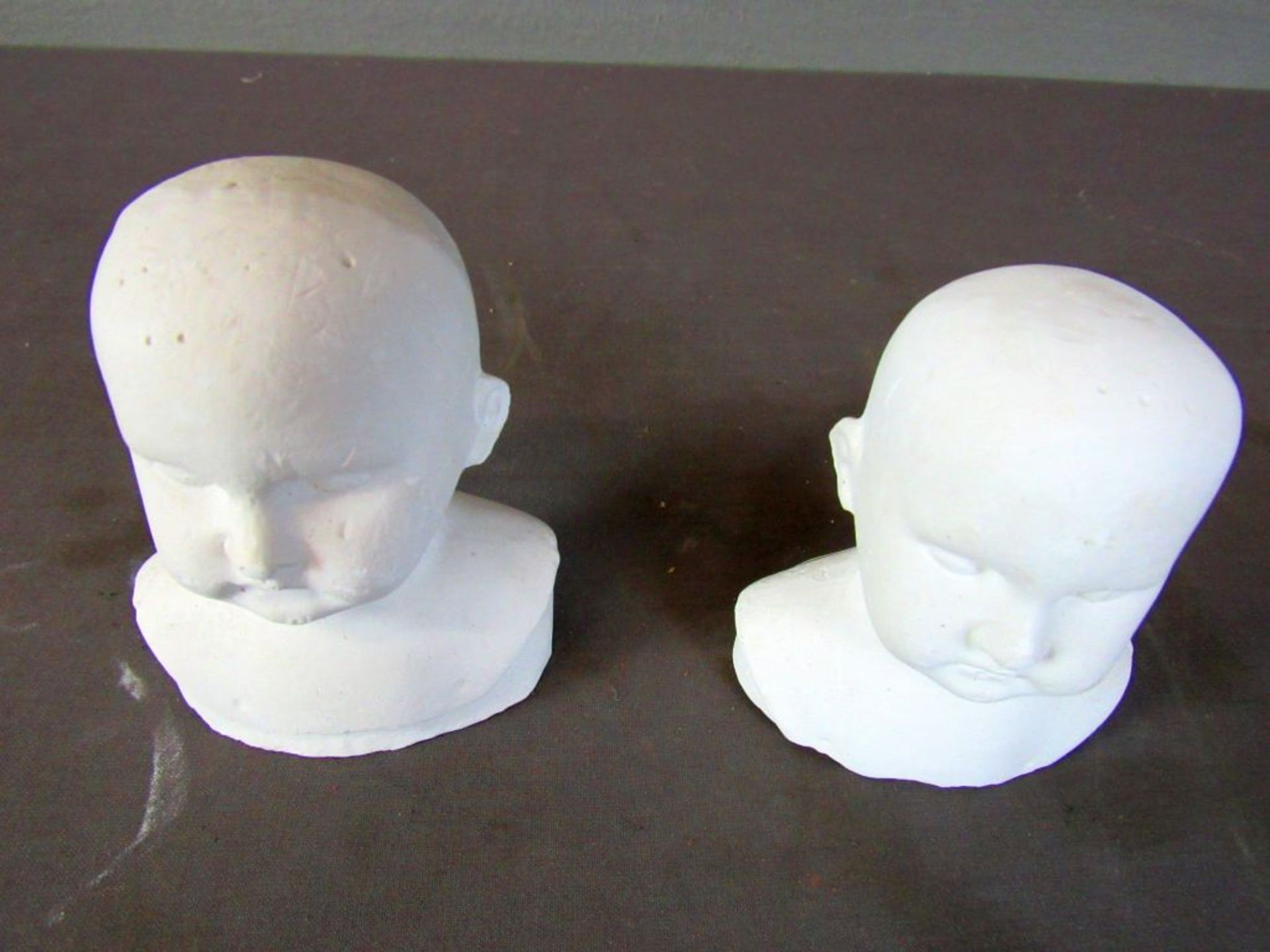 Zwei Puppenköpfe 9,5cm - Image 2 of 6