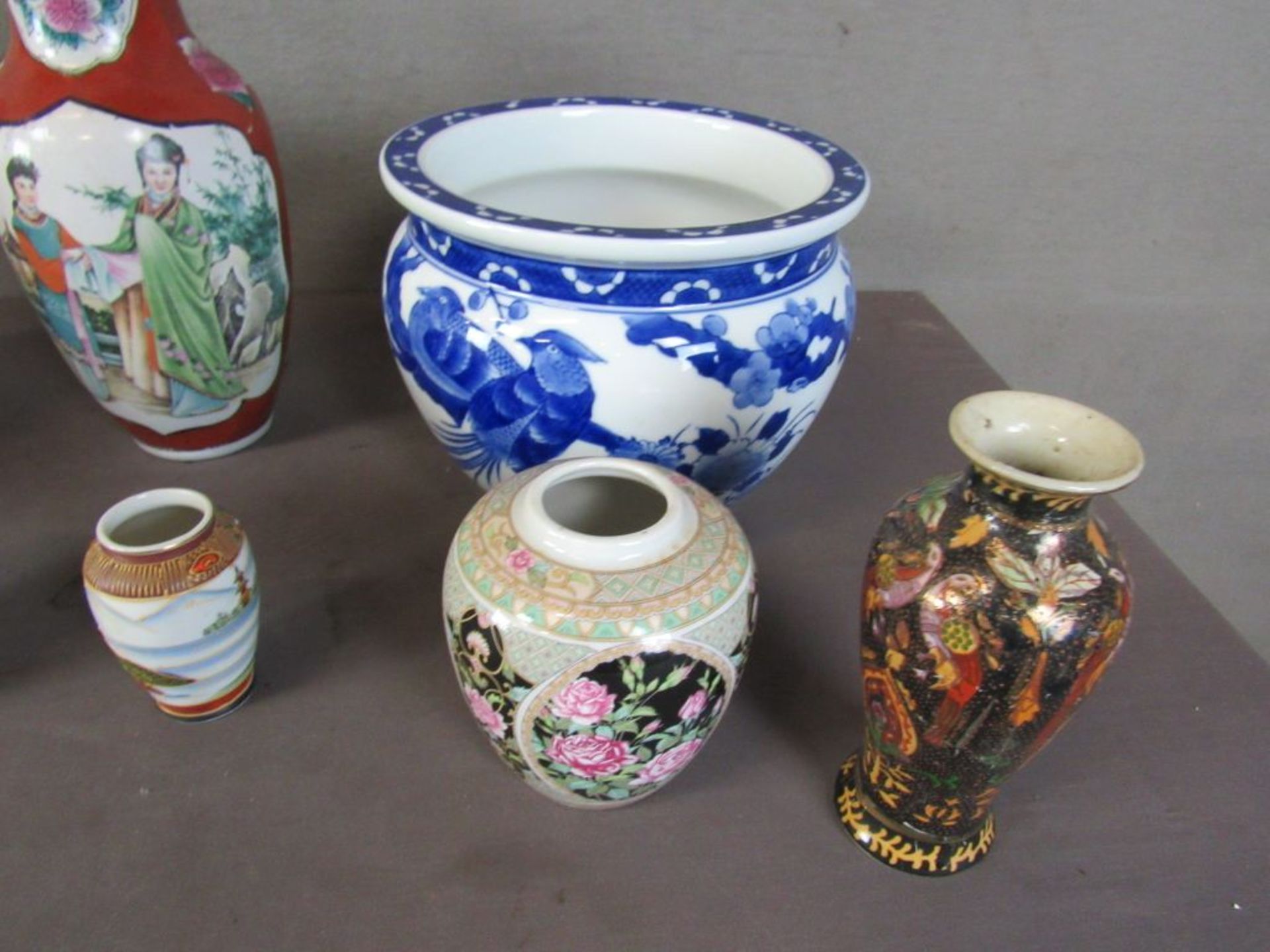 Interessantes Konvolut Vasen asiatisch - Image 5 of 9