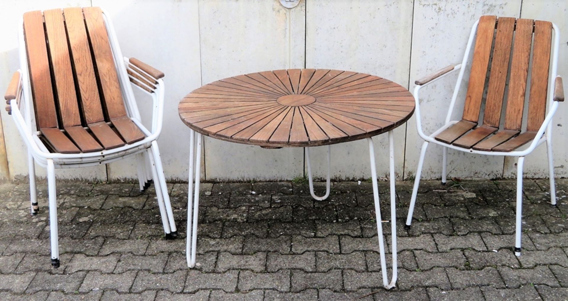 6 teilige Gartengarnitur, Tisch mit 5 Stühlen, 1950/60er Jahre, Holz und Metall Weiß gelackt, alter