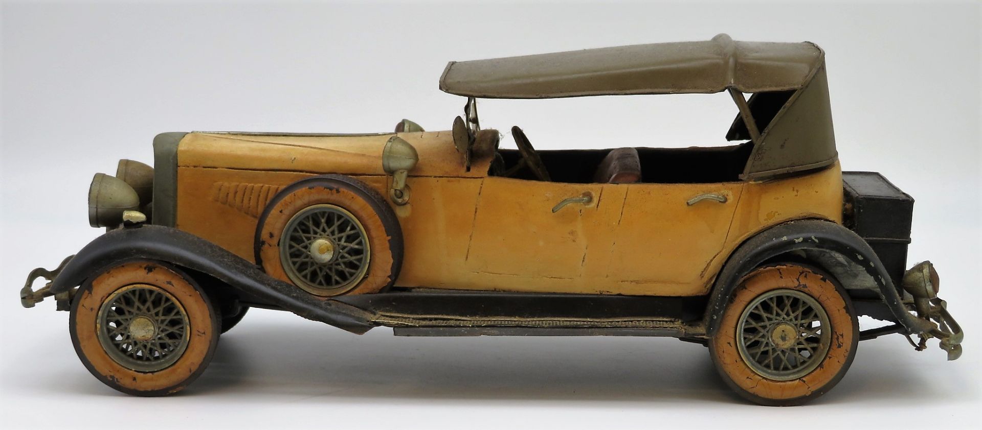 Modellauto, Oldtimer, Blech, 15 x 42 x 15 cm.
