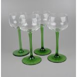 4 Weingläser mit grünem Schaft und bauchiger Kuppa, H.17cm