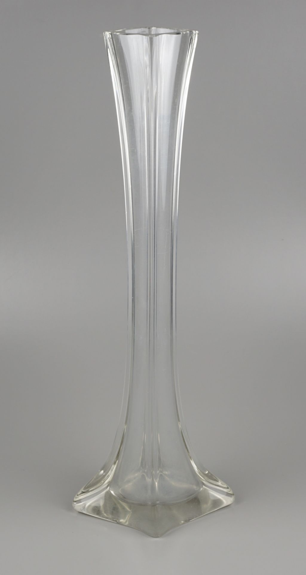 Stangenvase, Klarglas um 1900, H.45,3cm