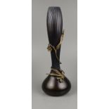 Jugendstil-Vase mit Metallmontierung, um 1900, H.38,5cm