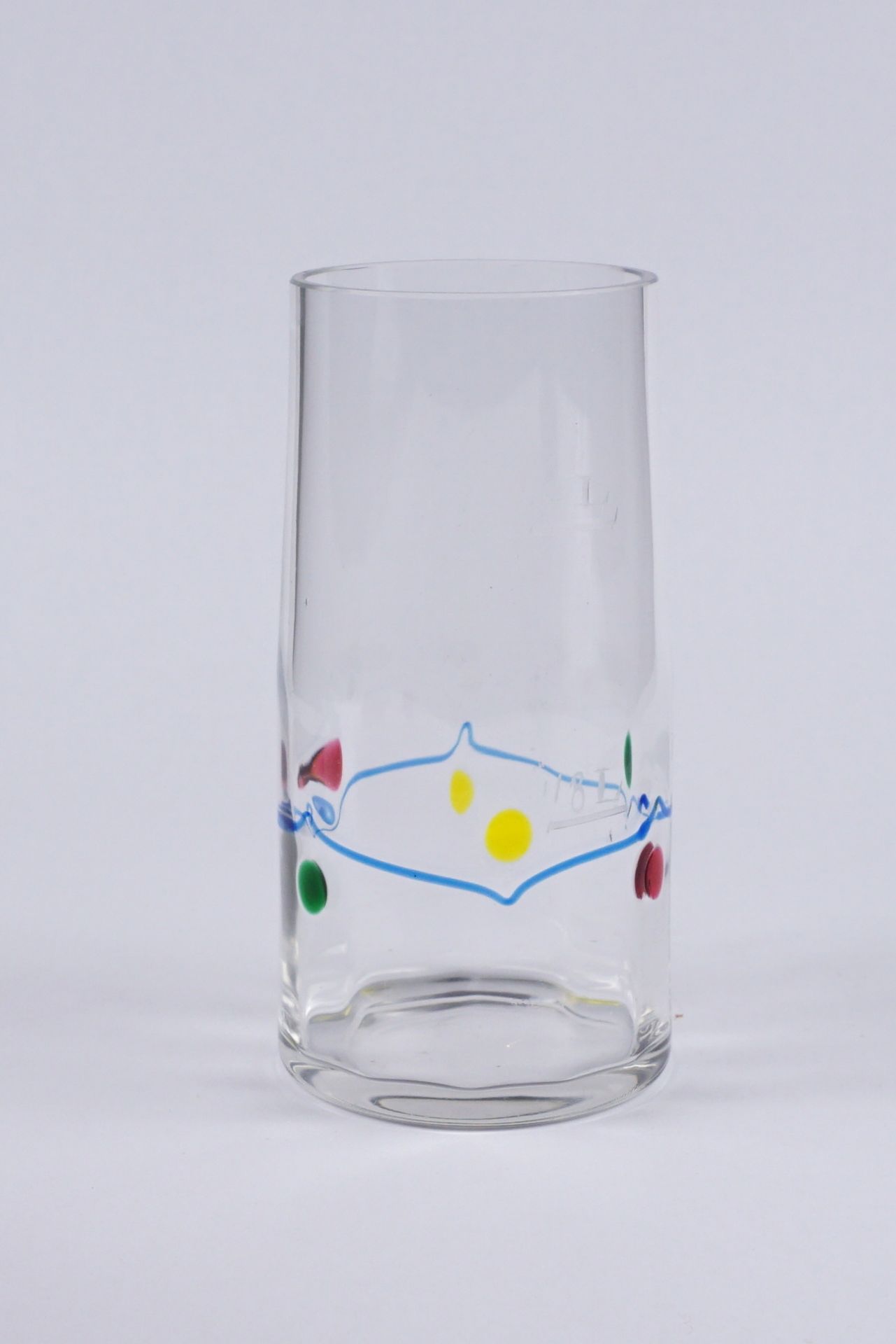 Glas mit eingeschmolzenen Punkten und blauem Faden, Jugendstil um 1900