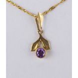 Blütenanhänger mit Amethyst an Kette, 333er Gold