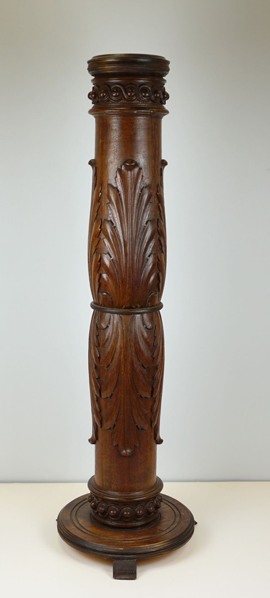 Holzsäule/Podest, H.102cm, Korpus wohl ehemals Geländersäule, um 1890 - Bild 2 aus 2