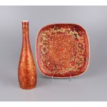 quadratische Platte und Vase, Dekor Goldfeuer-Lamina rot, Helmut Drechsel für Rosenthal