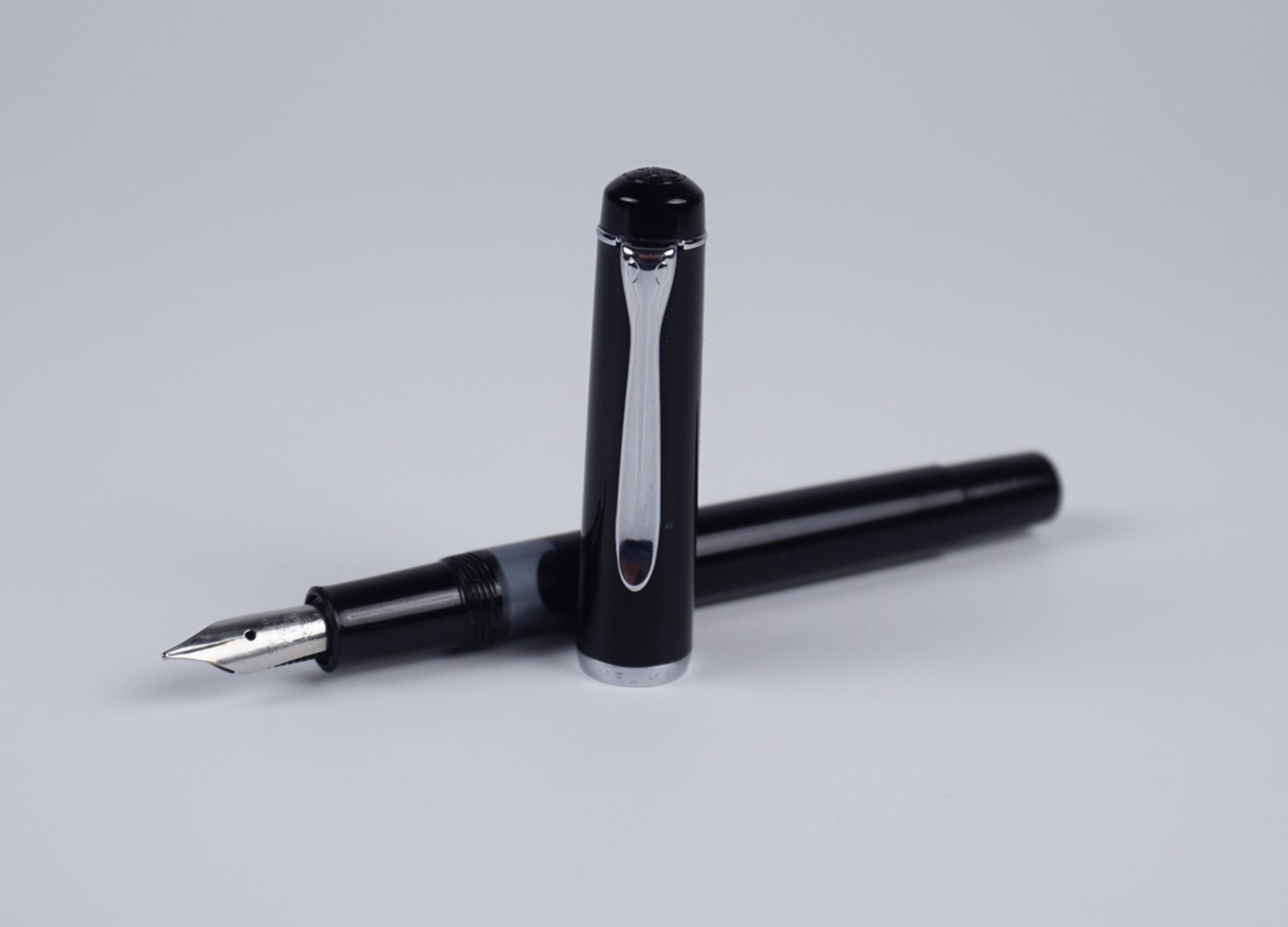 Pelikan M150 Kolbenfüller schwarz, Stahlfeder, 1980er Jahre