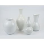 4 Vasen, unterschiedliche Formen und Hersteller, u.a. Kürbisvase, Sächsische Porzellan-Manufaktur D