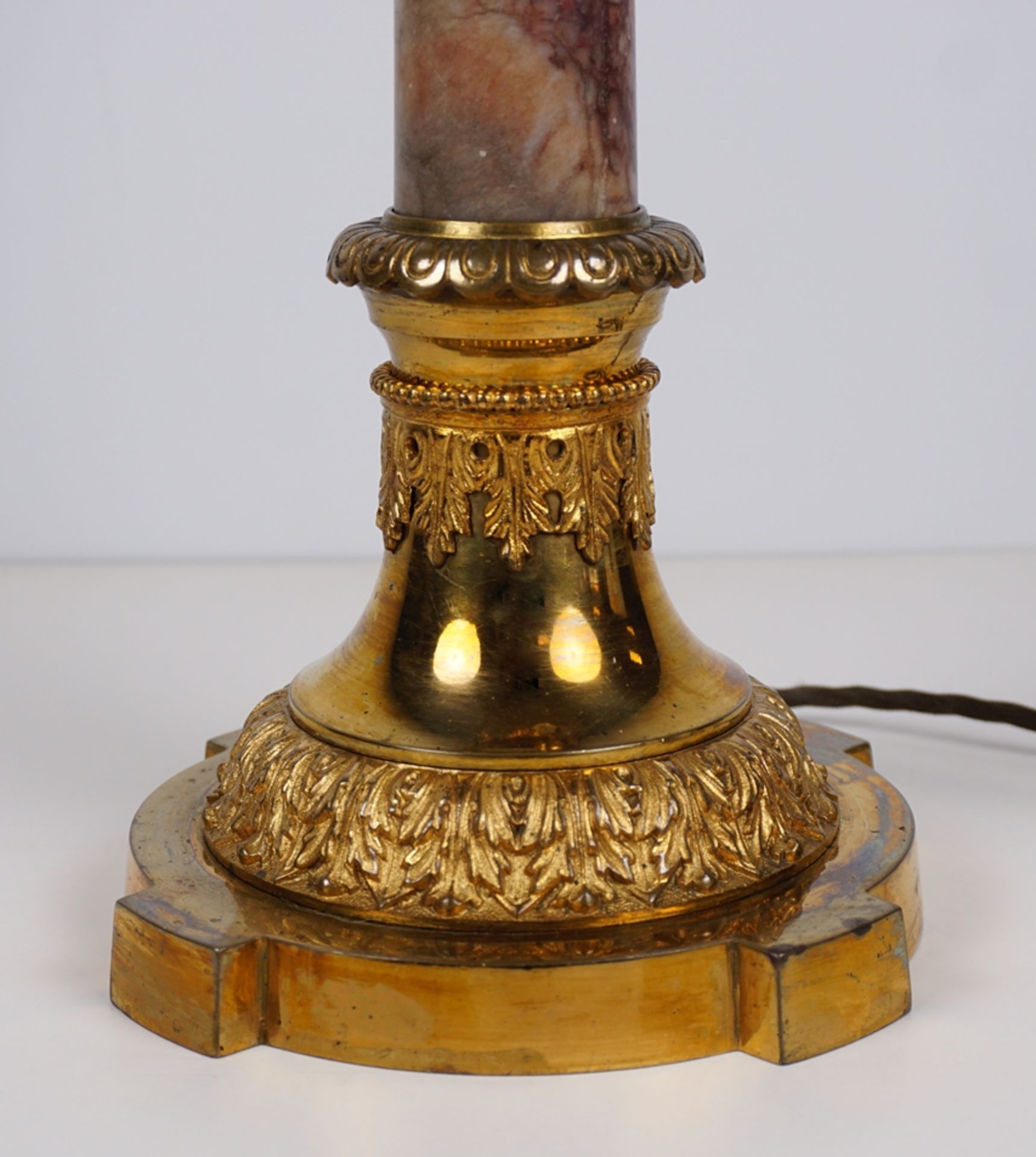 Tischlampe in Form einer korinthischen Säule, um 1920 - Bild 3 aus 5