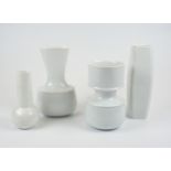 4 Vasen, unterschiedliche Formen und Höhen, glasierte Weißware, Rosenthal