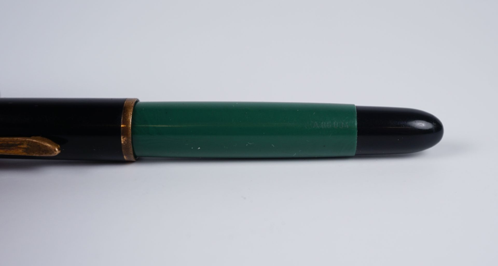 Pelikan M120 Kolbenfüller grün mit Stahlfeder, 1950er/1960er Jahre - Bild 2 aus 2