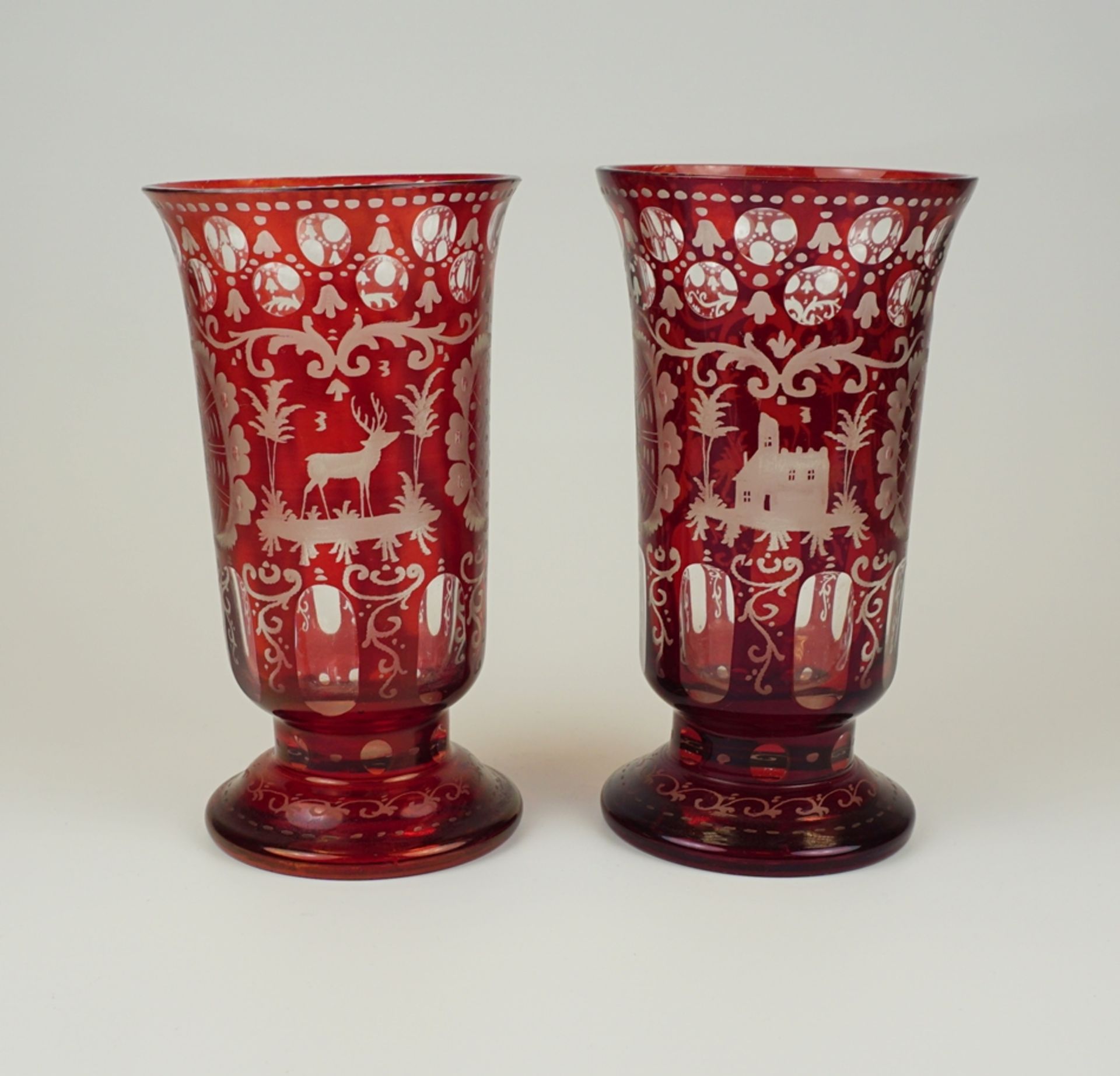 Paar Vasen, Friedrich Egermann in Haida, Böhmen, rubinrot gebeizt, um 1880 - Image 2 of 2