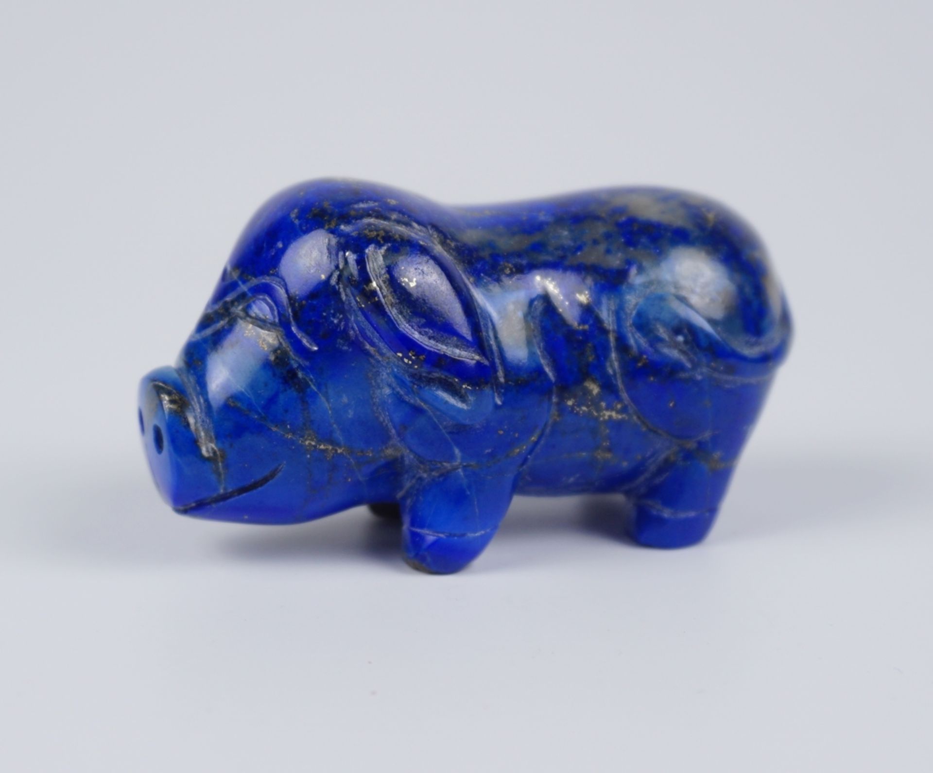 Schwein aus Lapislazuli mit Pyriteinschlüssen, Gew.98,53g