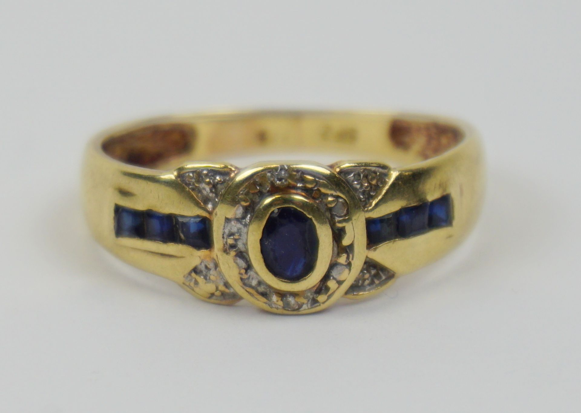 Ring mit Saphiren, 375er Gold, Gew.1,75g
