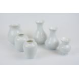 6 Vasen, gebauchte Form, Royal KPM, Weißware, glasiert