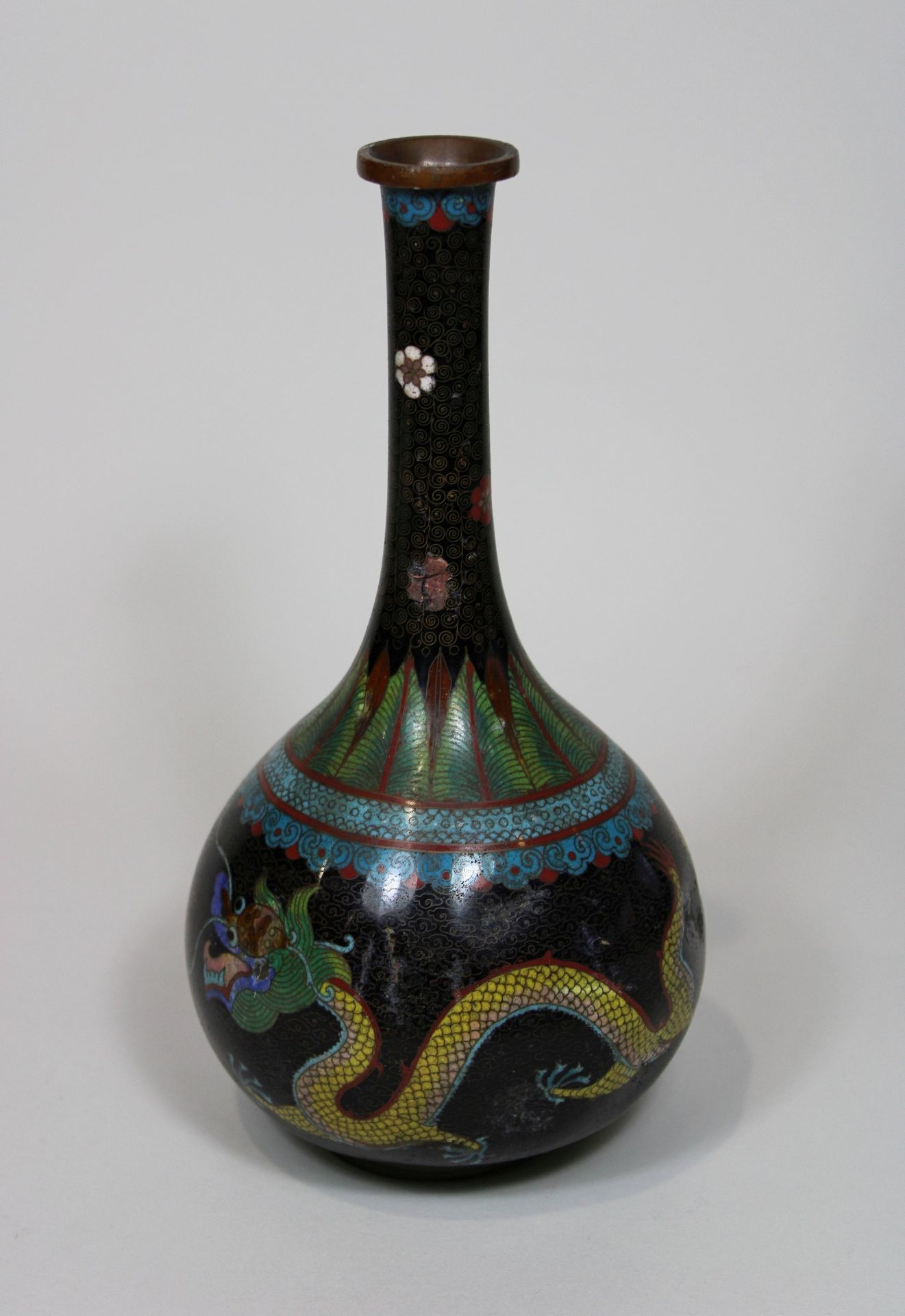Vase mit Drachendekor, Porzellan, China - Image 2 of 5