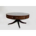 Drum Table, England, Ende 19. Jahrhundert-Anfang 20. Jahrhundert