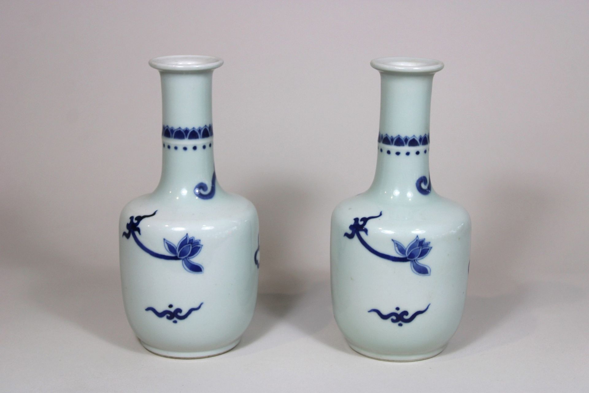 Paar Vasen, China, 19. Jh., Porzellan