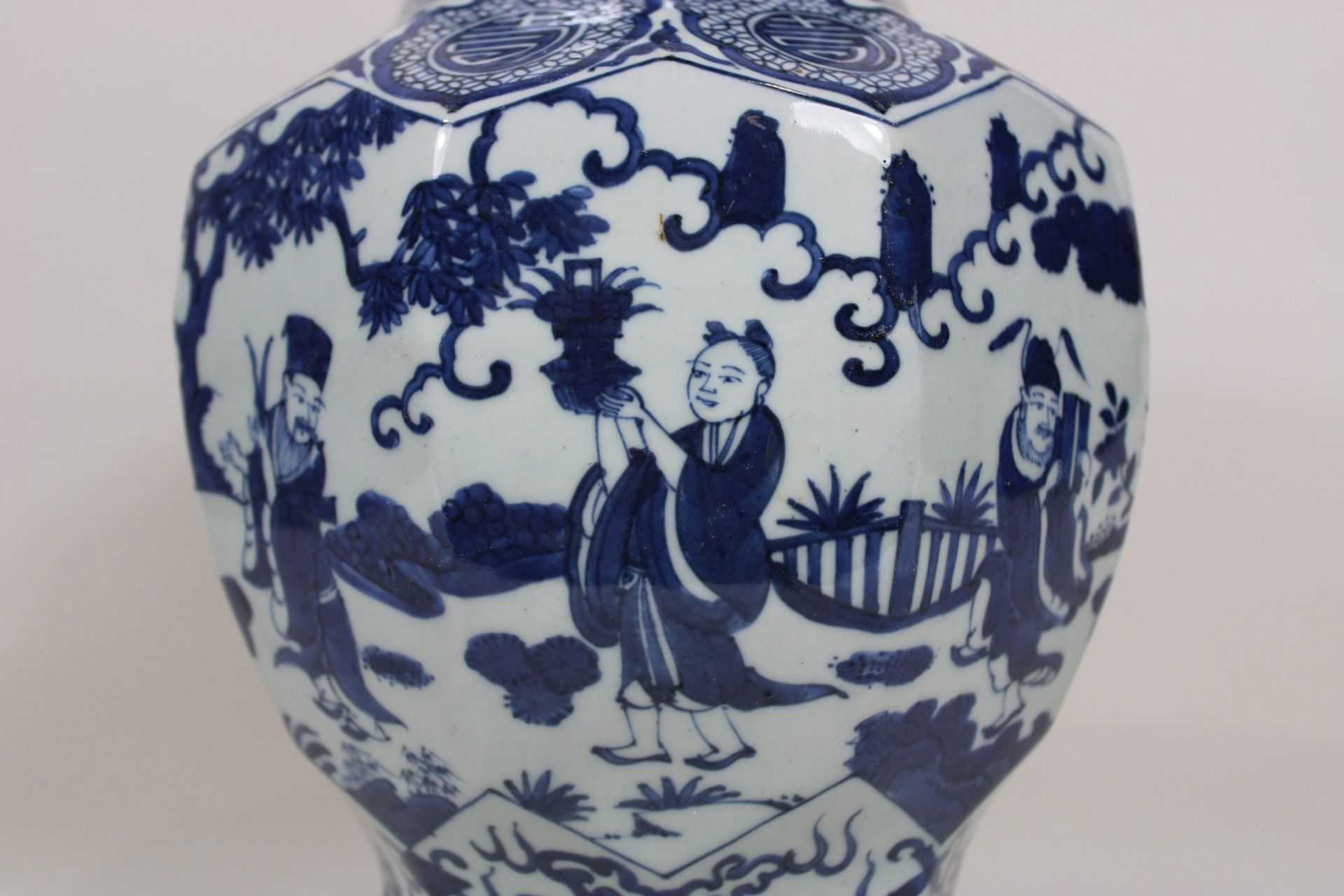 Vase, China, Porzellan, blau-weiß Unterglasur, Wanli (1573-1620) - Bild 6 aus 6