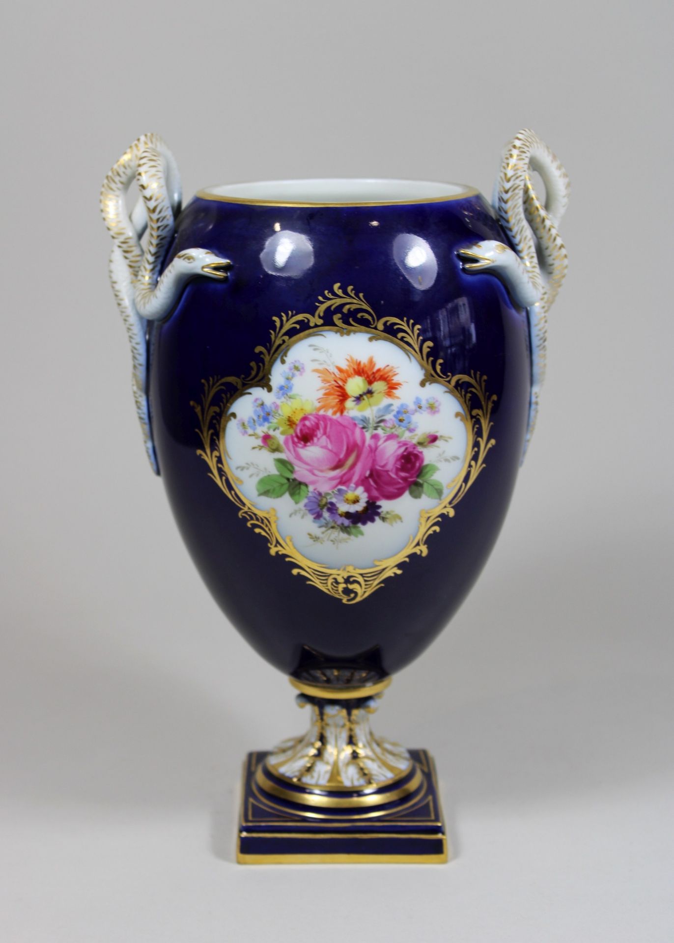 Schlangenhenkelvase, Meissen, 20 Jh., kobalt Fond - Bild 4 aus 4